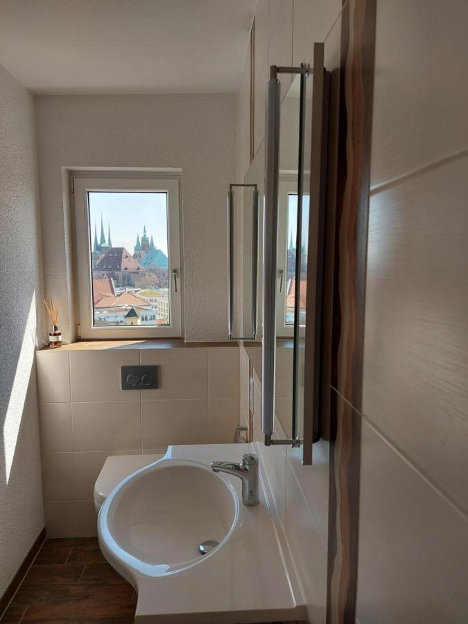 AT THE TOP - Penthouse über den Dächern der Stadt Erfurt Exterior foto